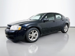 Used 2013  Dodge Avenger 4d Sedan SE V6 at Dutro Auto near Zanesville&comma; OH