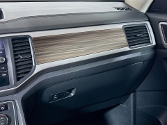 Used 2021  Volkswagen Atlas 2&period;0T SE w&sol;Technology FWD at Dutro Auto near Zanesville&comma; OH