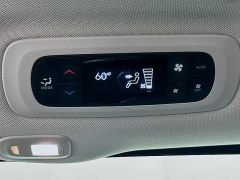 Used 2023  Chrysler Pacifica Hybrid Limited FWD at Dutro Auto near Zanesville&comma; OH