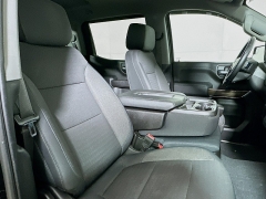 Used 2019  Chevrolet Silverado 1500 4WD Crew Cab LT at Graham Auto Mall near Mansfield, OH