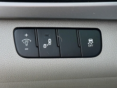 Used 2018  Hyundai Elantra 4d Sedan SEL at Dutro Auto near Zanesville&comma; OH