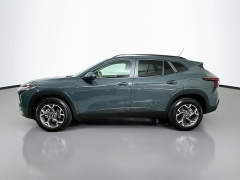 Used 2025  Chevrolet Trax FWD 4dr LT at Dutro Auto near Zanesville&comma; OH