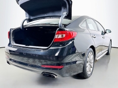 Used 2017  Hyundai Sonata 4d Sedan Limited at Dutro Auto near Zanesville&comma; OH