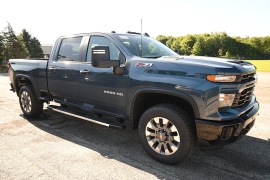 New 2026  Chevrolet Silverado 2500HD 4WD Crew Cab 159" Custom Gas at Graham Auto Mall near Mansfield&comma; OH