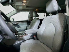 Used 2022  Toyota Highlander Platinum AWD at Graham Auto Mall near Mansfield, OH