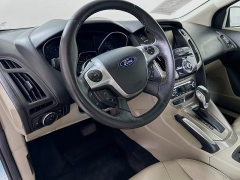 Used 2012  Ford Focus 4d Sedan SEL at Dutro Auto near Zanesville&comma; OH