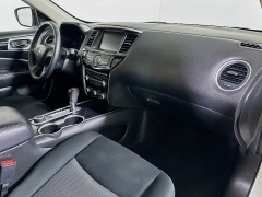 Used 2018  Nissan Pathfinder 4d SUV 4WD SV at Graham Auto Mall near Mansfield&comma; OH