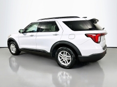New 2026  Ford Explorer Active w&sol;100A Pkg 4WD at Dutro Auto near Zanesville&comma; OH
