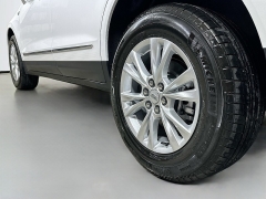 New 2026  Cadillac XT5 AWD 4dr Luxury at Dutro Auto near Zanesville&comma; OH