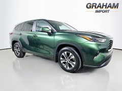 Used 2024 Toyota Highlander XLE AWD at Graham Automall near Mansfield, OH