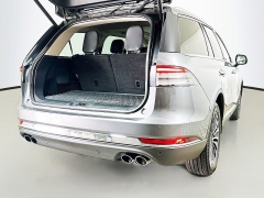 Used 2024  Lincoln Aviator Premiere AWD at Dutro Auto near Zanesville&comma; OH