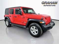 Used 2019  Jeep Wrangler Unlimited 4d SUV 4WD Sport S at Graham Auto Mall near Mansfield&comma; OH