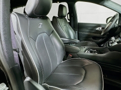 Used 2025  Chrysler Pacifica Limited FWD at Dutro Auto near Zanesville&comma; OH