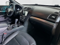Used 2018  Ford Explorer 4d SUV 4WD XLT Ecoboost w&sol;Comfort Pkg at Dutro Auto near Zanesville&comma; OH