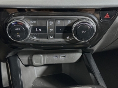 Used 2024  Chevrolet Trax FWD 4dr LT at Graham Auto Mall near Mansfield&comma; OH