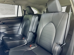 New 2025  Toyota Highlander XLE AWD at Graham Auto Mall near Mansfield, OH