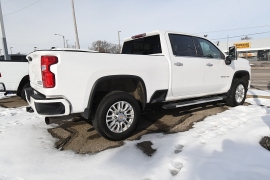 Used 2022  Chevrolet Silverado 2500HD 4WD Crew Cab 159" High Country Dsl at Dutro Auto near Zanesville&comma; OH