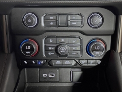 Used 2022  Chevrolet Tahoe 4WD 4dr High Country at Dutro Auto near Zanesville&comma; OH