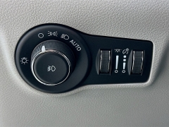 Used 2023  Jeep Compass Limited 4x4 at Graham Auto Mall near Mansfield&comma; OH
