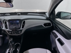 Used 2020  Chevrolet Equinox 4d SUV FWD LS w/1LS at Graham Auto Mall near Mansfield, OH