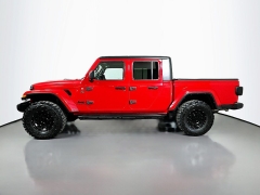Used 2022  Jeep Gladiator Sport S 4x4 at Dutro Auto near Zanesville&comma; OH