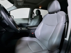 Used 2021  Toyota Sienna XLE AWD 7-Passenger at Graham Auto Mall near Mansfield&comma; OH