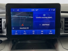 Used 2023  Ford Explorer XLT 4WD at Dutro Auto near Zanesville&comma; OH