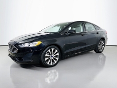 Used 2020  Ford Fusion 4d Sedan AWD SE at Dutro Auto near Zanesville&comma; OH