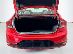 Used 2020  Hyundai Elantra 4d Sedan SEL at Dutro Auto near Zanesville, OH