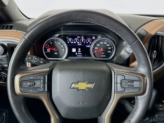 Used 2021  Chevrolet Silverado 1500 4WD Crew Cab 147" High Country at Graham Auto Mall near Mansfield, OH