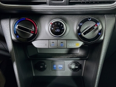 Used 2020  Hyundai Kona 4d SUV FWD SEL at Graham Auto Mall near Mansfield&comma; OH