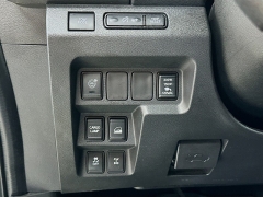 Used 2023  Nissan Frontier Crew Cab 4x4 PRO-4X Auto at Graham Auto Mall near Mansfield&comma; OH