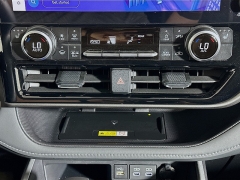 Used 2025  Toyota Highlander Hybrid XLE Nightshade AWD at Dutro Auto near Zanesville&comma; OH