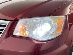 Used 2013  Chrysler Town & Country 4d Wagon Limited at Graham Auto Mall near Mansfield&comma; OH