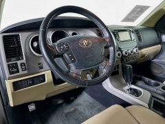Used 2013  Toyota Sequoia 4d SUV 4WD SR5 FFV at Dutro Auto near Zanesville&comma; OH