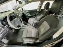 Used 2017  Kia Forte5 5d Hatchback LX at Graham Auto Mall near Mansfield&comma; OH