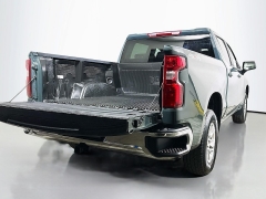 Used 2025  Chevrolet Silverado 1500 4WD Crew Cab 147" LT w&sol;1LT at Dutro Auto near Zanesville&comma; OH