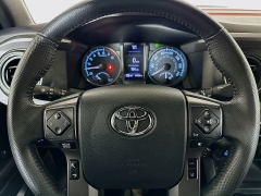 Used 2020  Toyota Tacoma 4WD Double Cab TRD Sport Auto at Dutro Auto near Zanesville&comma; OH