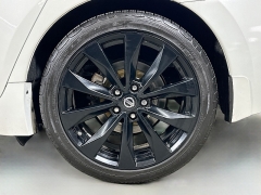 Used 2017  Nissan Maxima 4d Sedan SR at Graham Auto Mall near Mansfield, OH