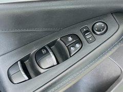 Used 2017  Nissan Maxima 4d Sedan SR at Graham Auto Mall near Mansfield, OH