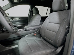 Used 2025  Chevrolet Traverse AWD 4dr LT w/2LT at Graham Auto Mall near Mansfield, OH