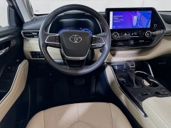 Used 2023  Toyota Highlander Hybrid Limited AWD at Dutro Auto near Zanesville&comma; OH
