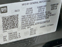 Used 2023  GMC Acadia AWD 4dr SLE at Graham Auto Mall near Mansfield, OH