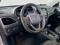 Used 2019  Jeep Cherokee 4d SUV 4WD Limited 3&period;2L at Dutro Auto near Zanesville&comma; OH