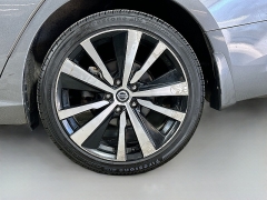 Used 2020  Nissan Altima 4d Sedan AWD 2&period;5L SR at Graham Auto Mall near Mansfield&comma; OH