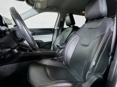 Used 2022  Jeep Compass Latitude Lux 4x4 at Dutro Auto near Zanesville, OH