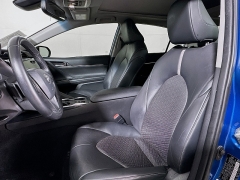 Used 2020  Toyota Camry 4d Sedan XSE at Dutro Auto near Zanesville&comma; OH