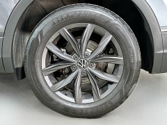 Used 2022  Volkswagen Tiguan 2&period;0T SE 4MOTION at Graham Auto Mall near Mansfield&comma; OH