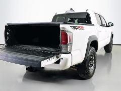 Used 2022  Toyota Tacoma 4WD TRD Off Road Double Cab 5ft Bed V6 AT at Dutro Auto near Zanesville&comma; OH