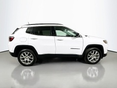 Used 2022  Jeep Compass Latitude Lux 4x4 at Dutro Auto near Zanesville, OH